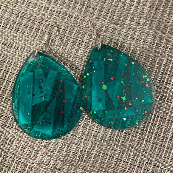 XMAS Festive Handmade Large Holiday Earrings Green Teardrop - Picture 6 of 10